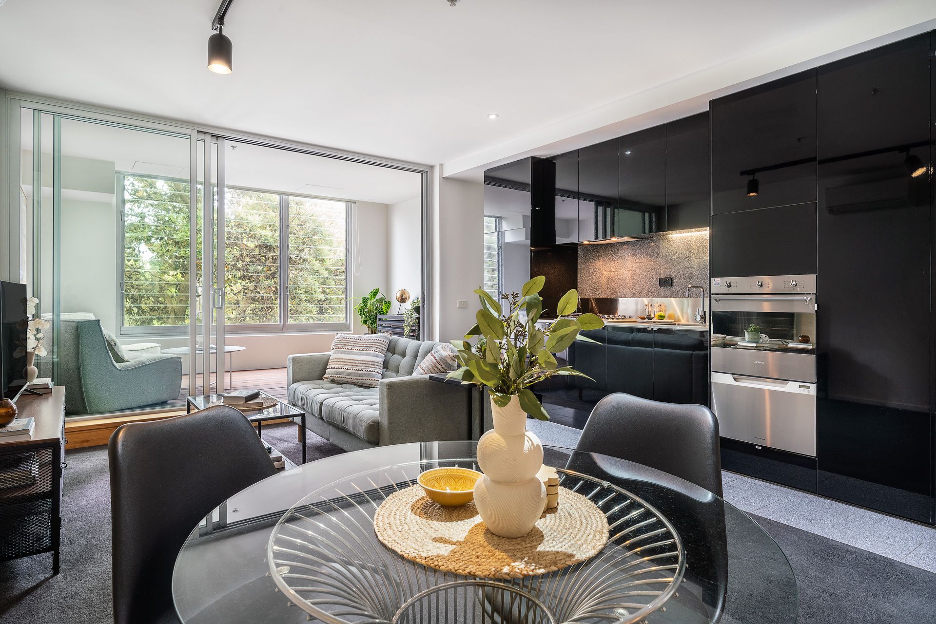 Modern Apartment in the Heart of St Kilda